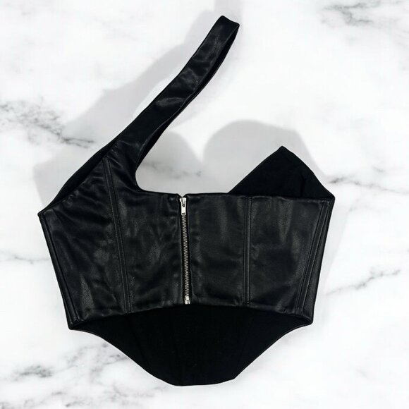 NBD Elodie Faux Vegan Leather Crop Top Size XXS Black Corset One Shoulder Strap - Picture 4 of 9